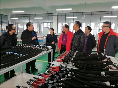 寧波市山西商會(huì)會(huì)長(zhǎng)帶隊(duì)深入企業(yè)，助力企業(yè)統(tǒng)籌用工——商會(huì)下屬人力資源公司走進(jìn)寧波國(guó)創(chuàng)機(jī)車裝備通訊設(shè)備銷售有限公司